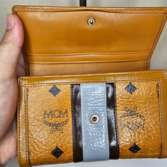 ✨️🩵 MCM TRIFOLD WALLET ✨️🩵 - Picture 10 of 10
